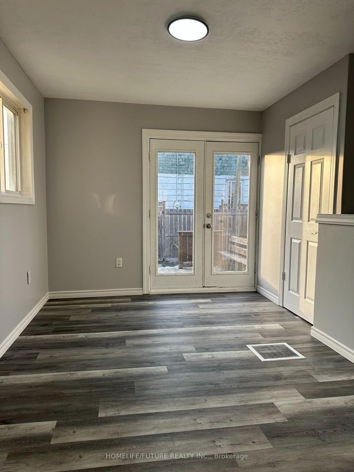 Photo 9 at 117 Harmony Avenue, Homeside, Hamilton