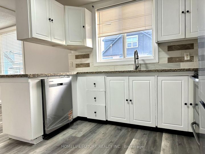 Photo 10 at 117 Harmony Avenue, Homeside, Hamilton