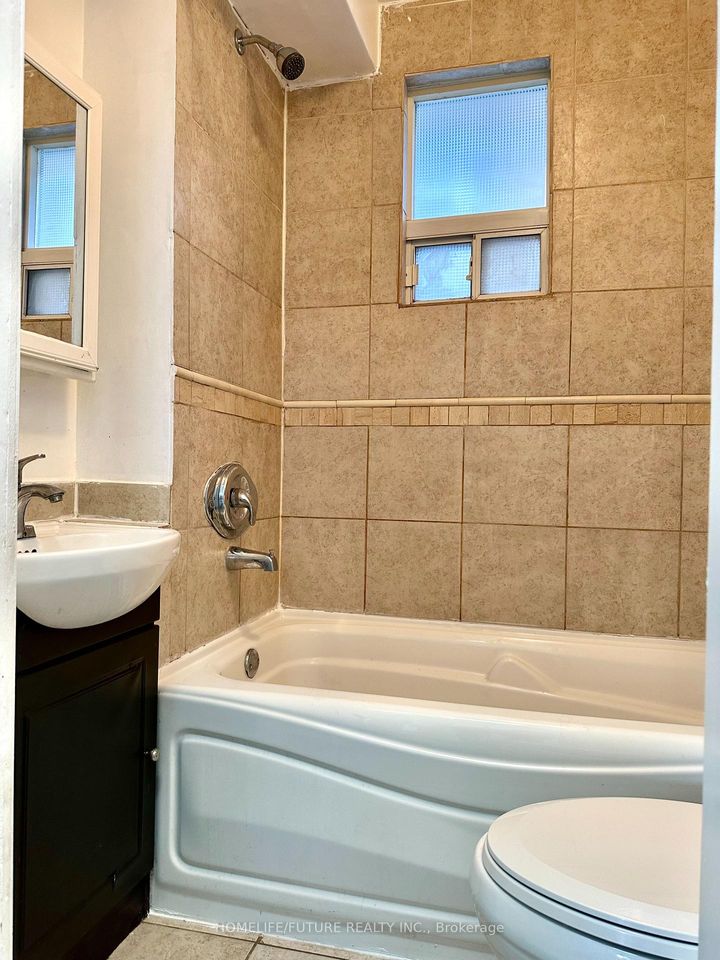 Photo 21 at 117 Harmony Avenue, Homeside, Hamilton