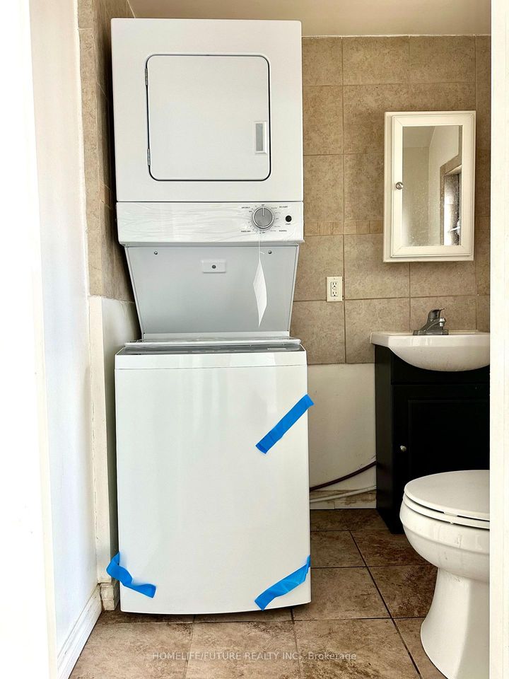 Photo 23 at 117 Harmony Avenue, Homeside, Hamilton