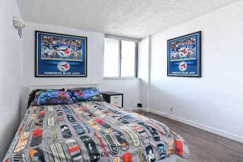 Photo 10 at 1811 - 10 Martha Eaton Way, Amesbury, Toronto