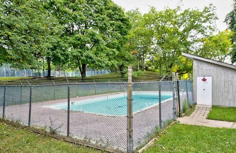 Photo 16 at 1811 - 10 Martha Eaton Way, Amesbury, Toronto