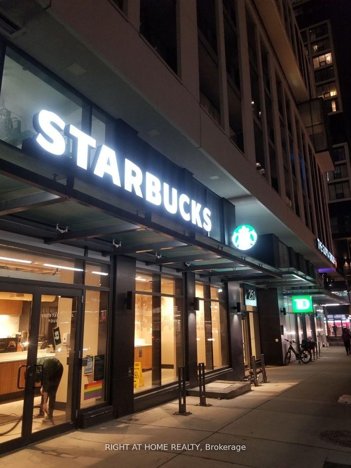 Photo 2 at 938 - 251 Jarvis Street, Yonge Corridor, Toronto