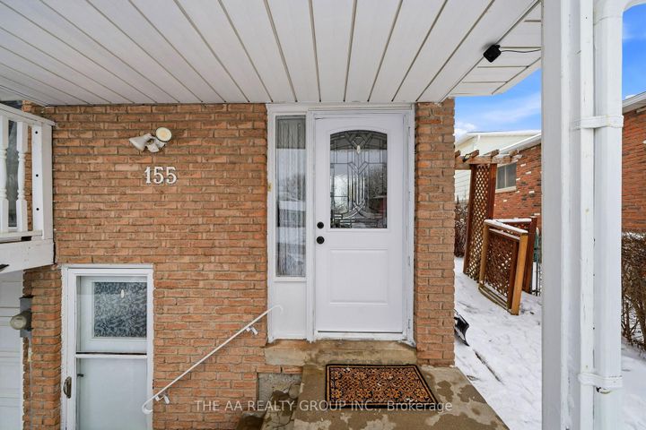 Photo 4 at 155 Britannia Avenue, Bradford, Bradford West Gwillimbury
