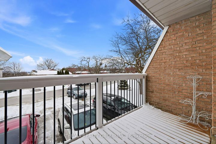 Photo 6 at 155 Britannia Avenue, Bradford, Bradford West Gwillimbury