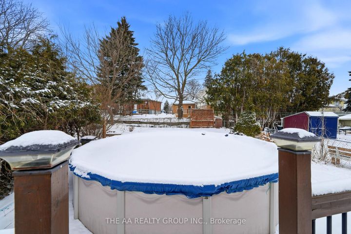 Photo 27 at 155 Britannia Avenue, Bradford, Bradford West Gwillimbury