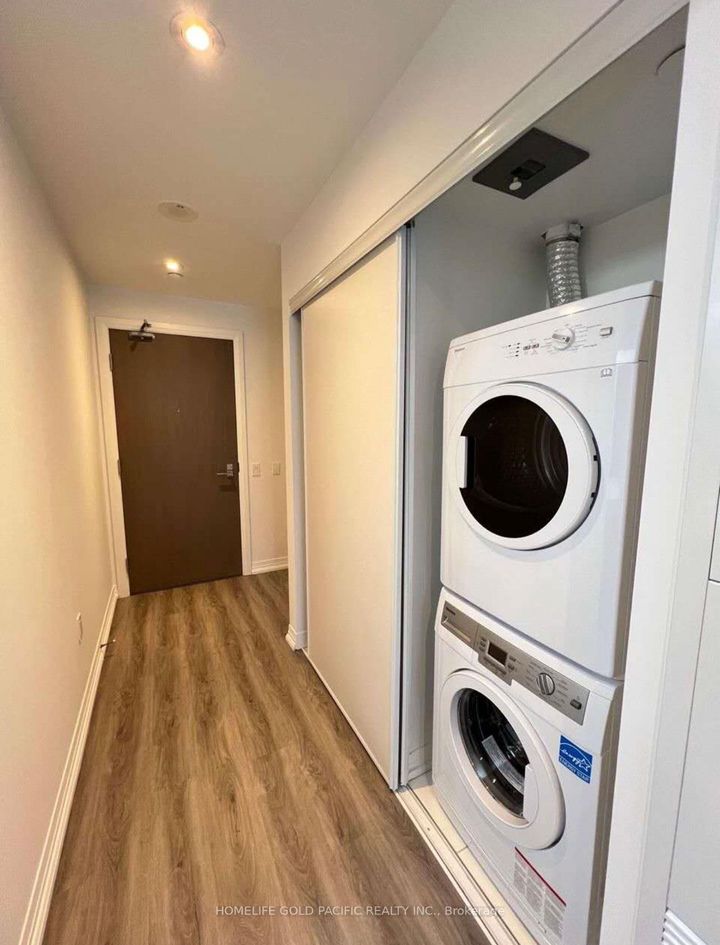 Photo 10 at 925 - 251 Jarvis Street, Yonge Corridor, Toronto