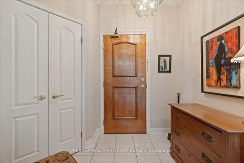 Photo 7 at 1404 - 2 Toronto Street, City Centre, Barrie