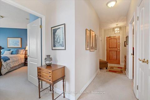 Photo 8 at 1404 - 2 Toronto Street, City Centre, Barrie