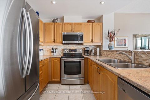 Photo 9 at 1404 - 2 Toronto Street, City Centre, Barrie