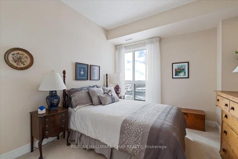 Photo 26 at 1404 - 2 Toronto Street, City Centre, Barrie