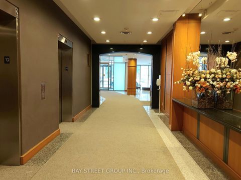 Photo 5 at 1111 - 256 Doris Avenue, Willowdale East, Toronto