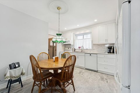 Photo 5 at 23 Helmsdale Crescent, Clairville, Toronto