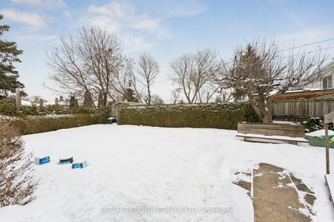 Photo 24 at 23 Helmsdale Crescent, Clairville, Toronto