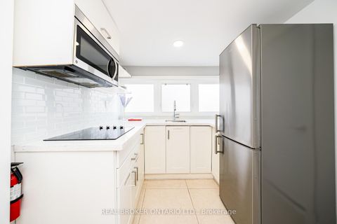 Photo 14 at 8 Springhurst Avenue, South Parkdale, Toronto