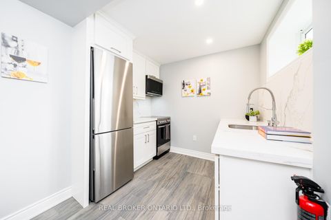 Photo 31 at 8 Springhurst Avenue, South Parkdale, Toronto