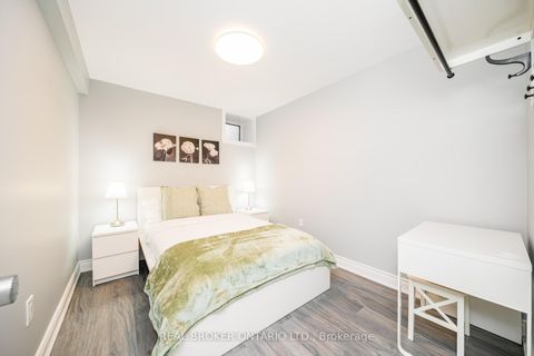 Photo 32 at 8 Springhurst Avenue, South Parkdale, Toronto