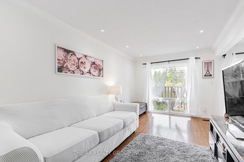 Photo 6 at 20 - 50 Bridletowne Circle, L'Amoreaux, Toronto