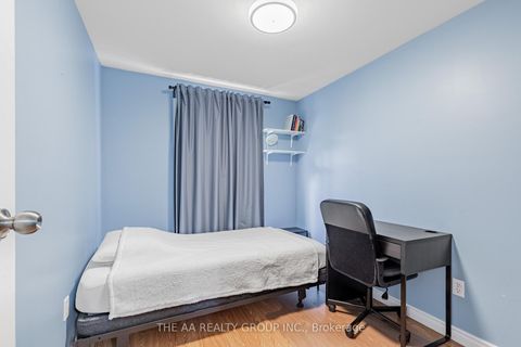 Photo 15 at 20 - 50 Bridletowne Circle, L'Amoreaux, Toronto