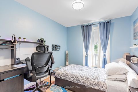 Photo 16 at 20 - 50 Bridletowne Circle, L'Amoreaux, Toronto
