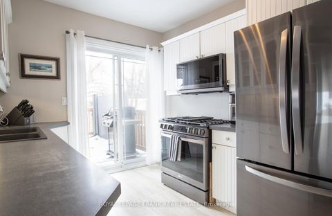 Photo 13 at 288 St Eloi Avenue, Central, Oshawa