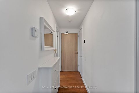 Photo 4 at 1103 - 70 Distillery Lane, Waterfront Communities C8, Toronto