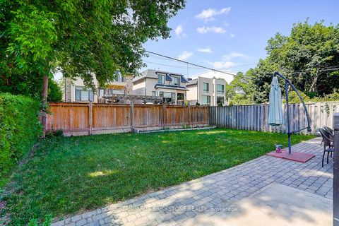 Photo 3 at 36 Abitibi Avenue N, Newtonbrook East, Toronto