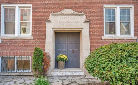 Photo 3 at 53 Argyle Street, Bellwoods, Toronto