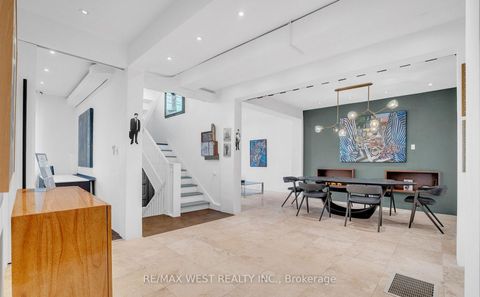 Photo 8 at 53 Argyle Street, Bellwoods, Toronto