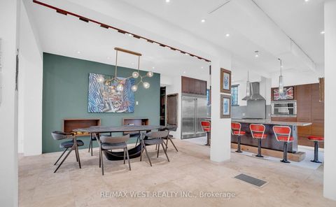 Photo 9 at 53 Argyle Street, Bellwoods, Toronto