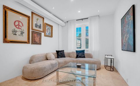 Photo 13 at 53 Argyle Street, Bellwoods, Toronto