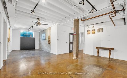 Photo 24 at 53 Argyle Street, Bellwoods, Toronto