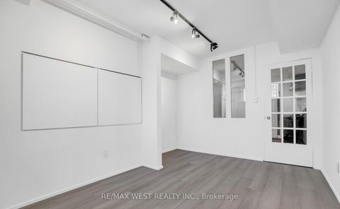 Photo 25 at 53 Argyle Street, Bellwoods, Toronto