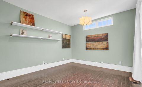 Photo 41 at 53 Argyle Street, Bellwoods, Toronto