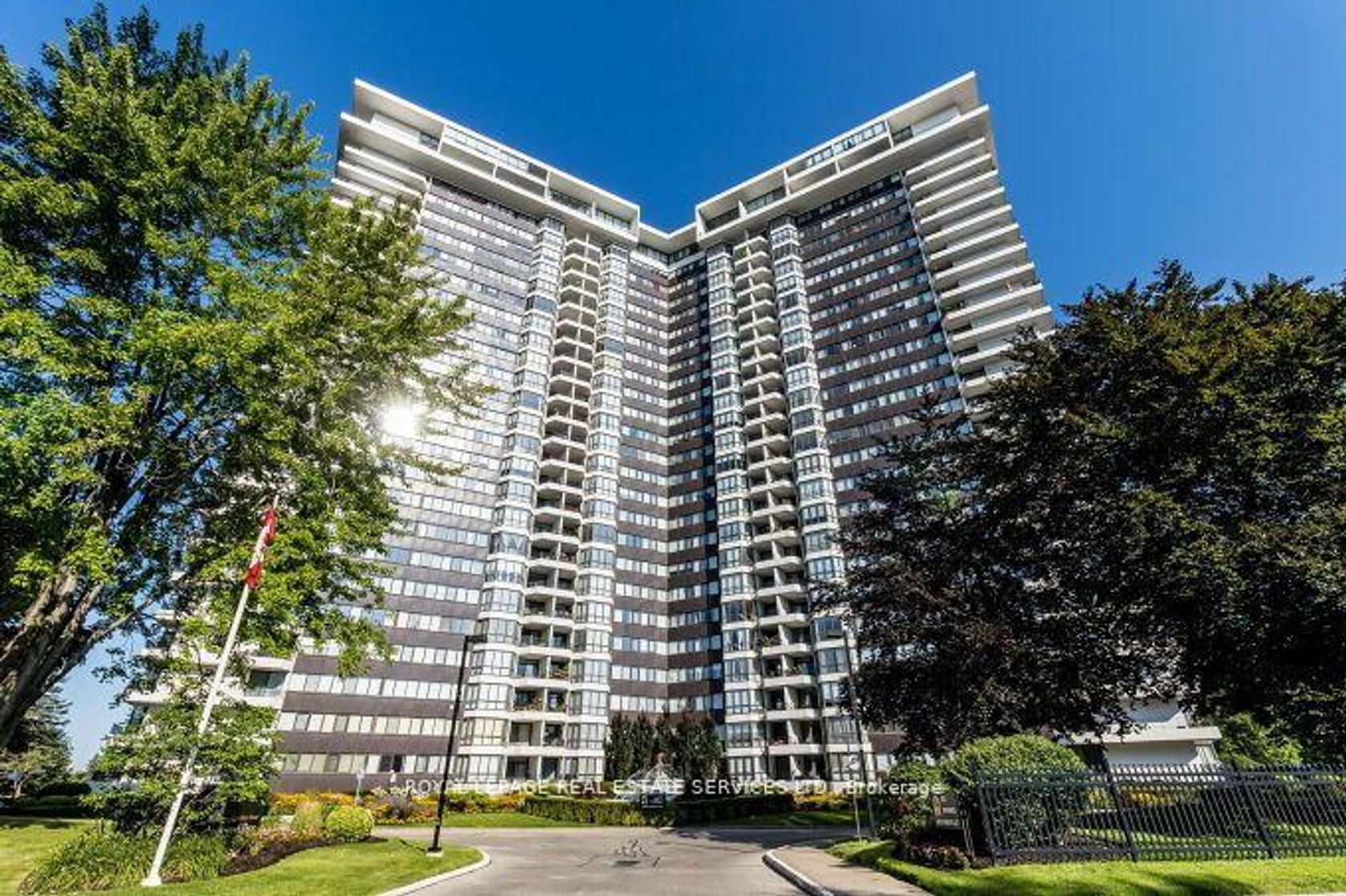 217 - 1333 Bloor Street, Applewood, Mississauga 