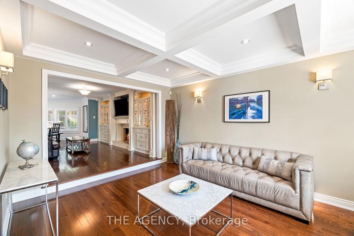 Photo 5 at 7 Stonegate Drive, Snelgrove, Brampton