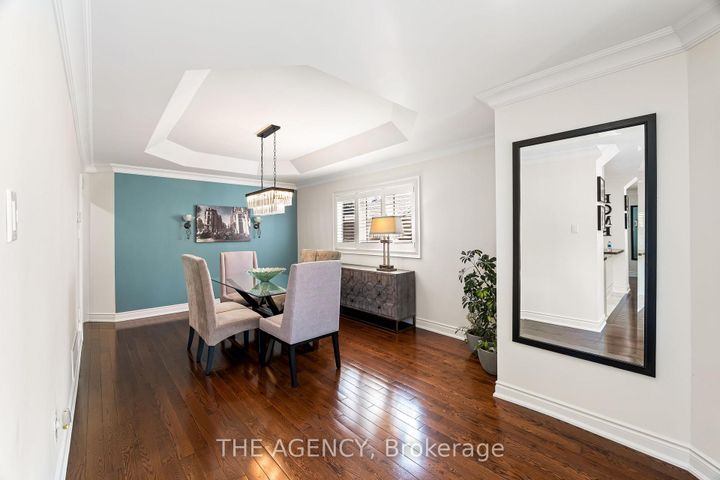 Photo 8 at 7 Stonegate Drive, Snelgrove, Brampton