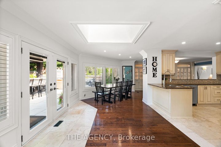 Photo 9 at 7 Stonegate Drive, Snelgrove, Brampton