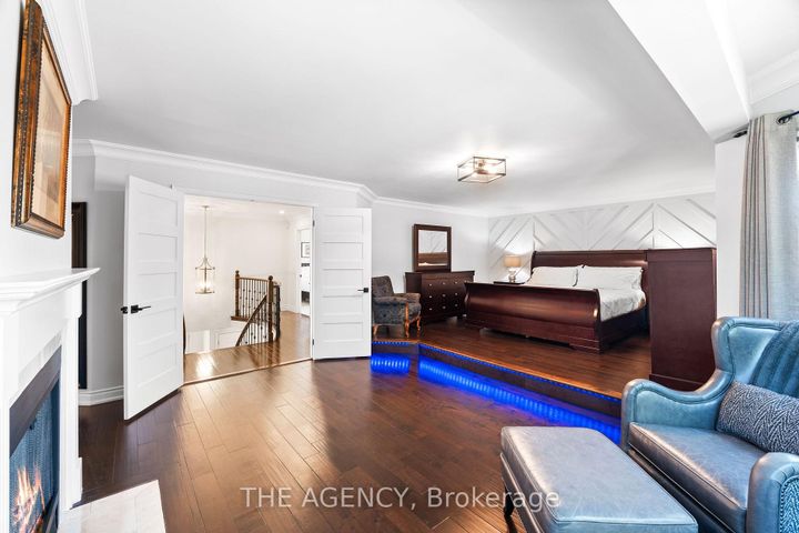 Photo 14 at 7 Stonegate Drive, Snelgrove, Brampton