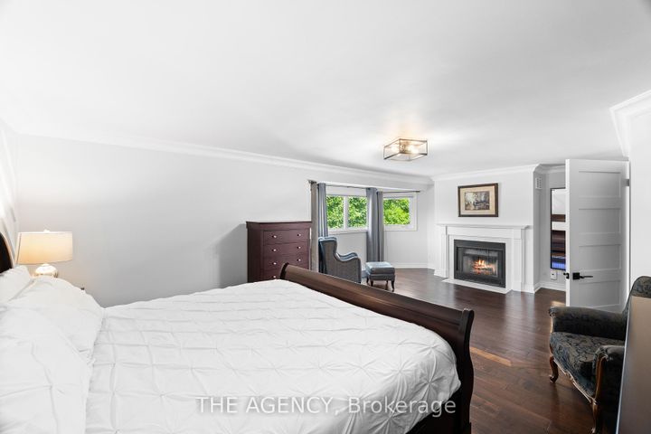 Photo 15 at 7 Stonegate Drive, Snelgrove, Brampton