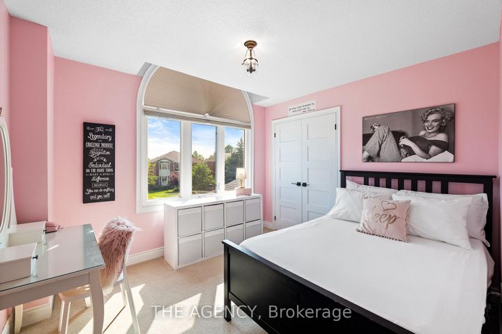 Photo 22 at 7 Stonegate Drive, Snelgrove, Brampton