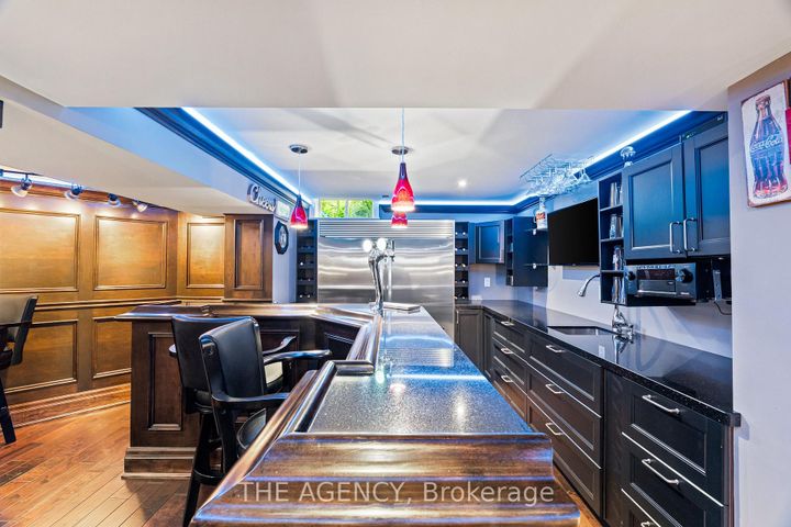 Photo 31 at 7 Stonegate Drive, Snelgrove, Brampton