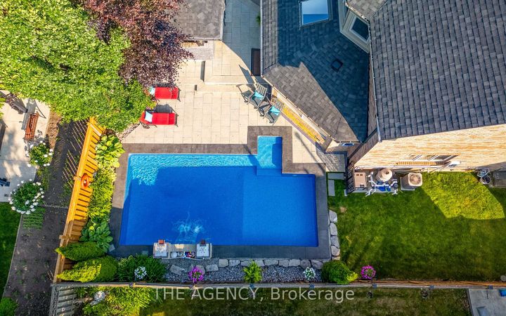 Photo 46 at 7 Stonegate Drive, Snelgrove, Brampton