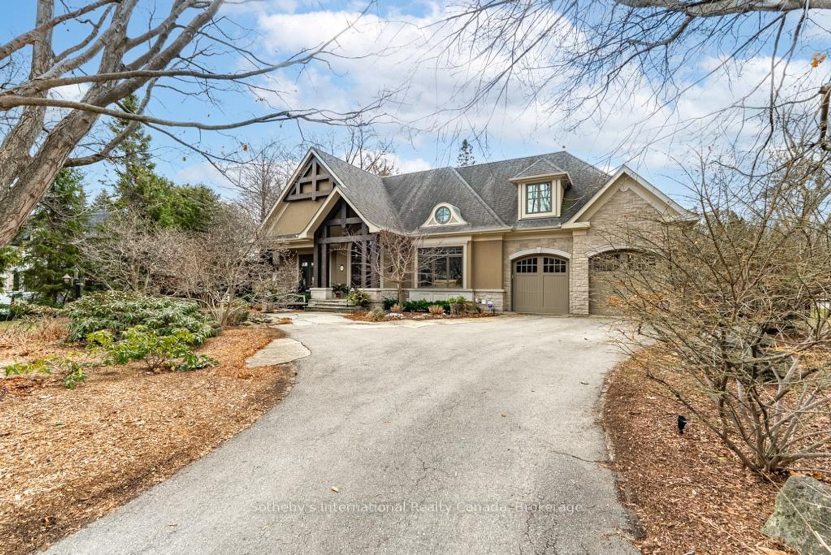 552 Bobolink Road, Clarkson, Mississauga 