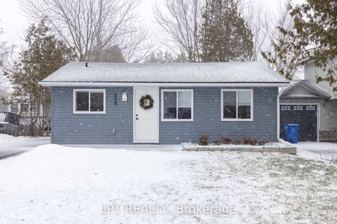 Photo 3 at 808 Montsell Avenue, Historic Lakeshore Communities, Georgina