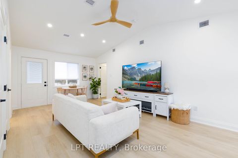 Photo 4 at 808 Montsell Avenue, Historic Lakeshore Communities, Georgina