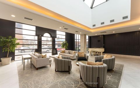 Photo 4 at 2112 - 1 Aberfoyle Crescent, City Centre West, Toronto