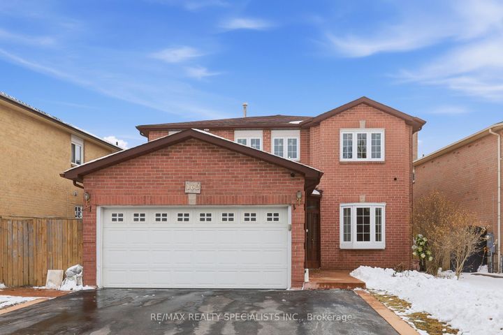 Photo 4 at 162 Major William Sharpe Drive, Northwood Park, Brampton