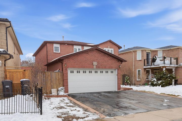 Photo 5 at 162 Major William Sharpe Drive, Northwood Park, Brampton