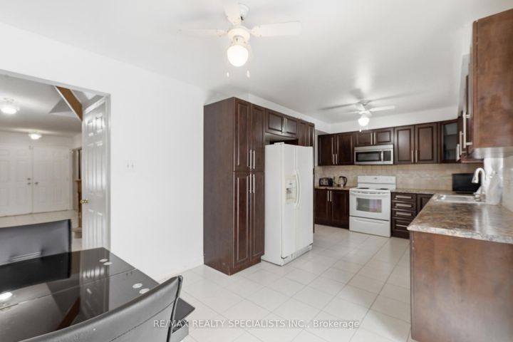 Photo 24 at 162 Major William Sharpe Drive, Northwood Park, Brampton